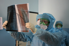 Число заболевших COVID-19 в РФ за сутки составило 1667 человек