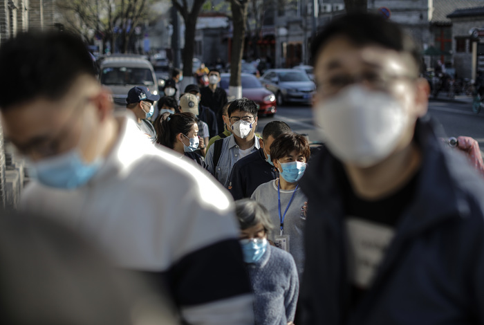 За сутки в материковом Китае выявлено 108 новых случаев заражения коронавирусом