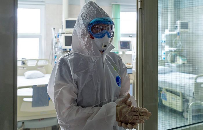 Еще 13 пациентов с коронавирусом умерли в Москве за сутки