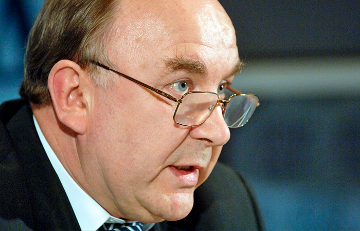 Владимир Стародубов: больных COVID-19 лучше концентрировать в крупных клиниках