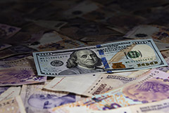 Аргентина просрочила выплату процентов по долгу и вплотную приблизилась к дефолту