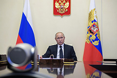 Путин заявил, что банки взяли на себя убытки, связанные с антикризисной помощью клиентам