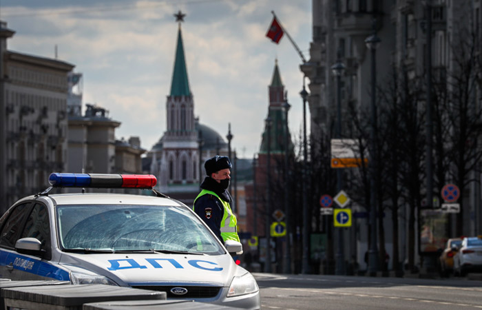 Собянин заявил о необходимости сохранения строгого режима самоизоляции в Москве