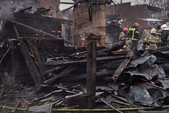 Источник назвал две версии пожара в жилом доме в Выборге