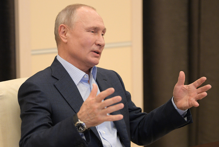 Путину представят рекомендации по выходу россиян из режима самоизоляции