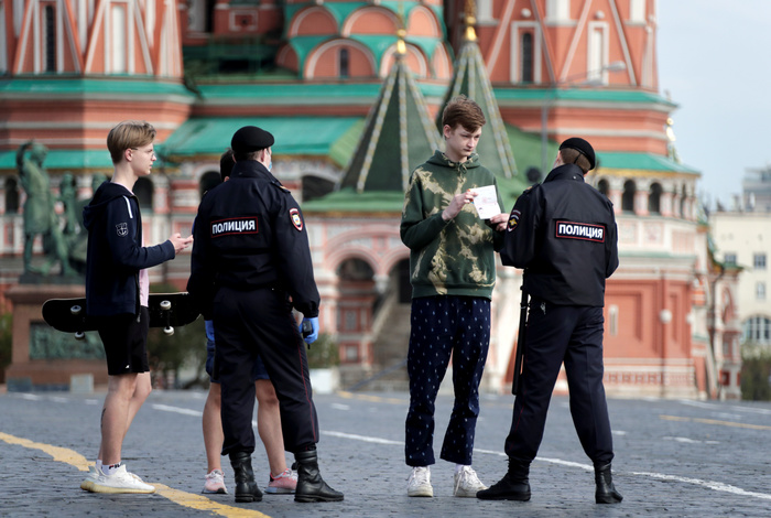МВД Москвы предупредило об ответственности при нарушении самоизоляции в День Победы