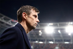 "Зенит" продлил контракт с главным тренером Семаком