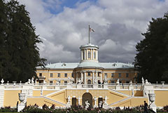 Территорию усадьбы "Архангельское" решили не передавать под коммерческую застройку