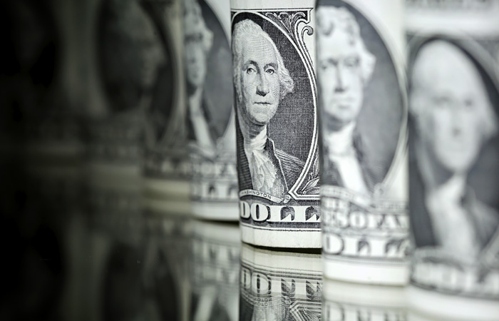 Экономисты спрогнозировали доллар по 90 рублей к концу года