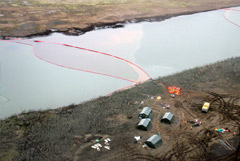 Спасатели собрали 100 тонн нефтепродуктов и грунта после аварии на ТЭЦ в Норильске