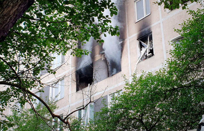 "Мосгаз" заявил, что в загоревшейся квартире в Чертанове газ не взрывался
