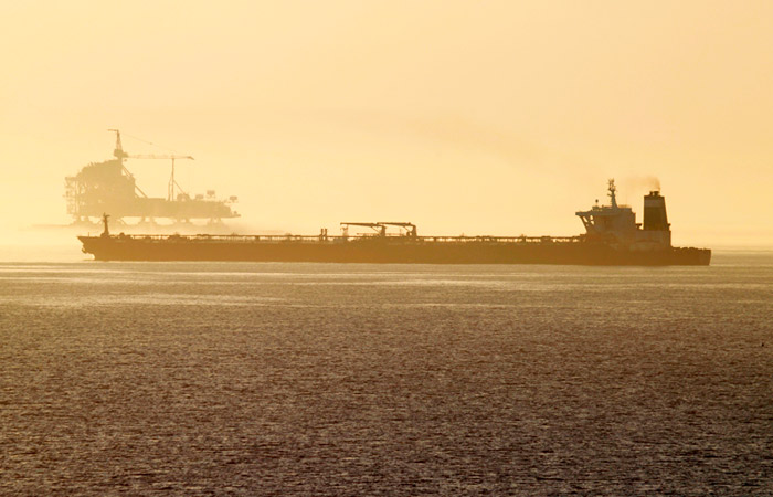 Иранские танкеры и транспортирующие энергоресурсы компании подпали под санкции США