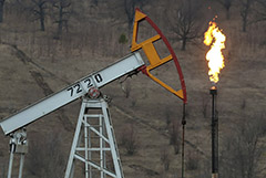 Нефть подорожала на оптимизме в отношении сокращения добычи ОПЕК+