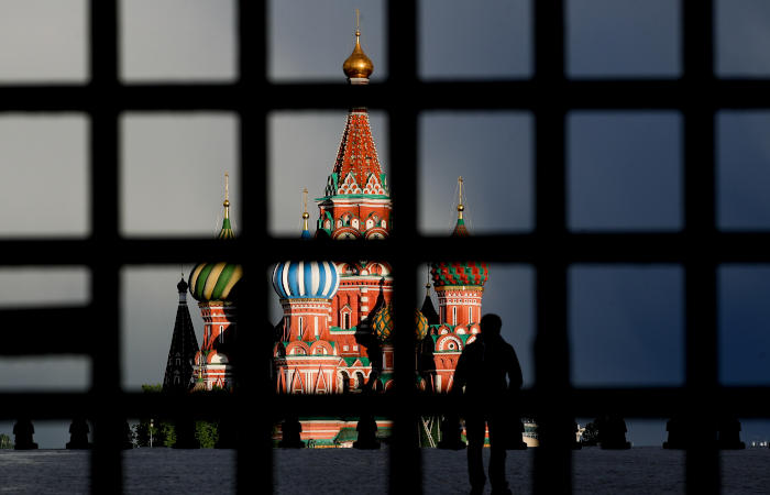 В связи с проведением парада на Красной площади в Москве перекроют десятки улиц