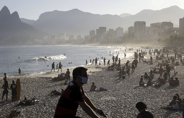 В Бразилии за сутки почти 41 тыс. человек заразились COVID-19 и 1,1 тыс. умерли