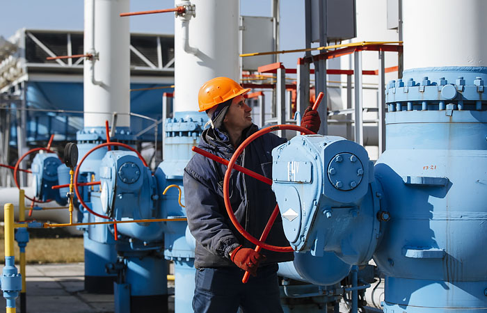 "Газпром" вернул Польше переплату за газ по решению Стокгольмского арбитража