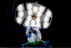 РФ опустилась на четвертое место в мире по количеству случаев COVID-19.