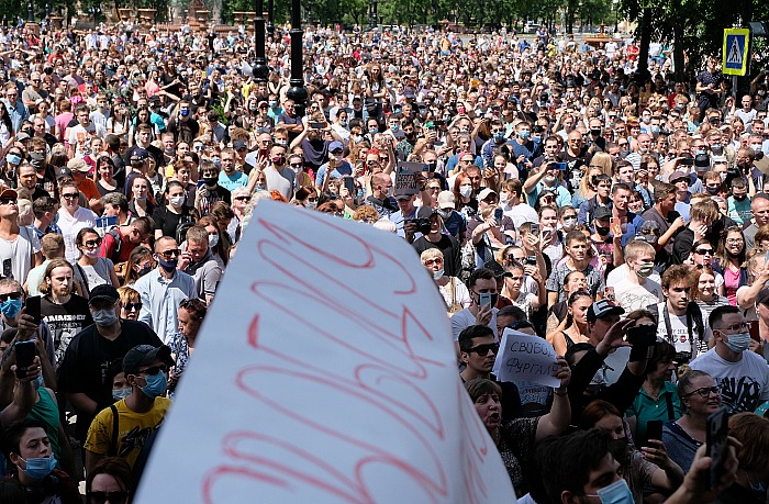 В Хабаровске на акцию в поддержку арестованного губернатора пришли до 12 тыс. человек
