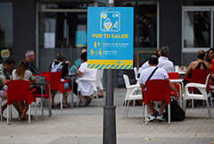В Барселоне ввели новые ограничения из-за коронавируса