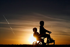 Правительство разрешило части россиян с ВИЧ усыновлять детей