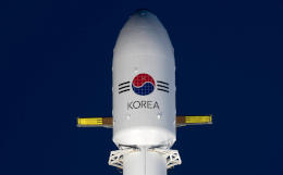 Первая ступень ракеты Falcon 9 приземлилась на плавучую платформу