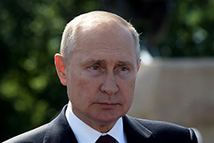 Путин заявил, что ситуация с COVID-19 может качнуться в любую сторону