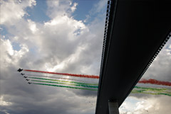 В Генуе открыли новый мост взамен обрушившегося два года назад