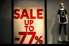 Торговые центры в РФ смогли восстановить 65-70% трафика