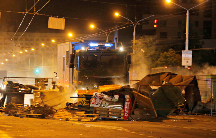 В Минске силовики разогнали протестующих в районе метро "Пушкинская"