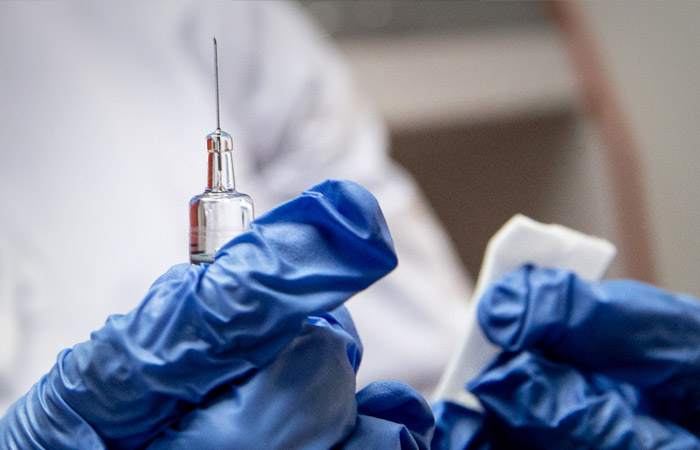 Россия первой в мире зарегистрировала вакцину от коронавируса