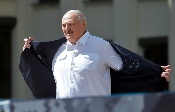 Лукашенко назвал создание совета оппозиции попыткой захвата власти