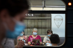 В России прирост случаев COVID-19 за сутки обновил минимум с апреля