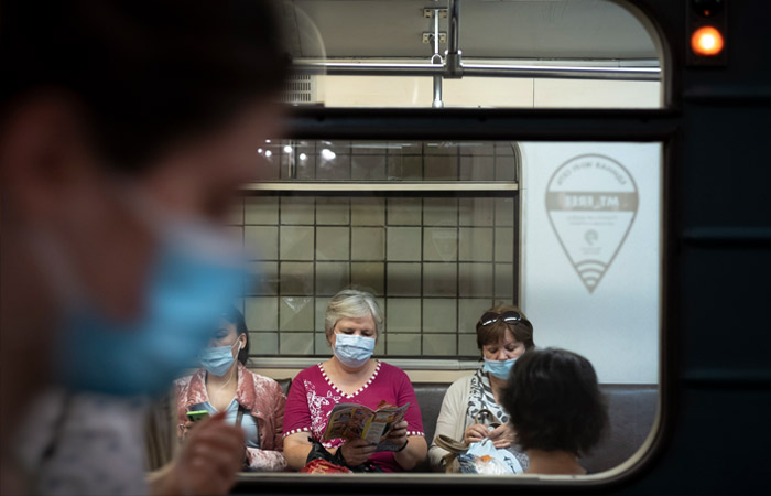 В России прирост случаев COVID-19 за сутки обновил минимум с апреля