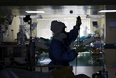 В России за сутки выявлено 4 711 заболевших коронавирусом