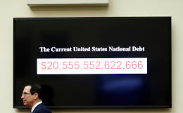 Госдолг США превысит объем ВВП в следующем финансовом году