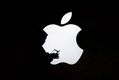 Аpple потеряла за день $180 млрд капитализации