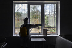 В российских больницах выявили почти 1 тыс. очагов COVID-19