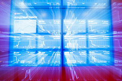 Рынок акций РФ в четверг обошелся малыми потерями благодаря росту нефти