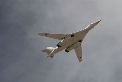 Два российских Ту-160 провели в воздухе рекордные 25 часов без посадки