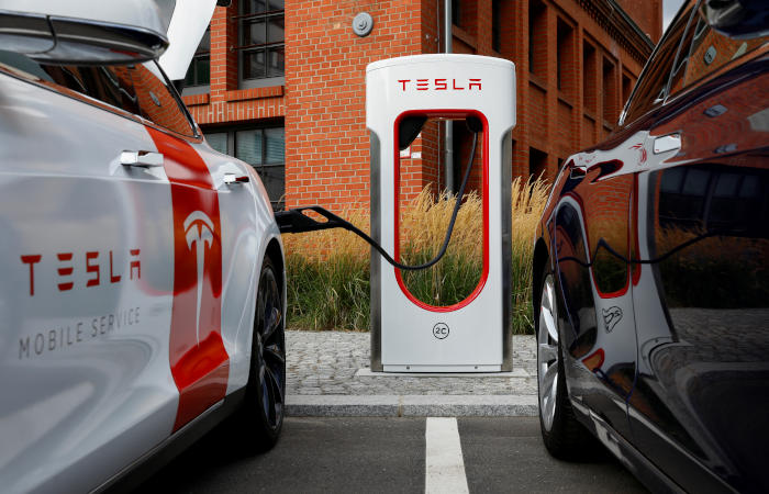 Обвиняемый в кибератаке на завод Tesla россиянин не признал вину