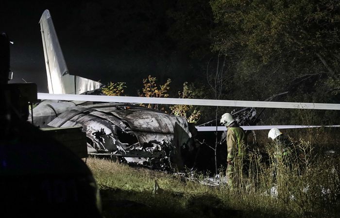 Спасатели пока не нашли трех человек после крушения Ан-26 под Чугуевом