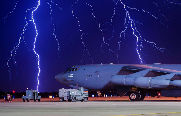 США вывели из Европы стратегические бомбардировщики B-52H