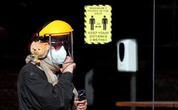 Великобритания не взяла под контроль распространение COVID-19