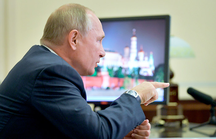 Путин заявил о готовности к любому развитию ситуации с коронавирусом