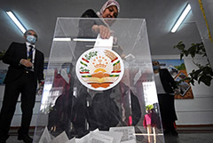 Эмомали Рахмон победил на выборах президента Таджикистана