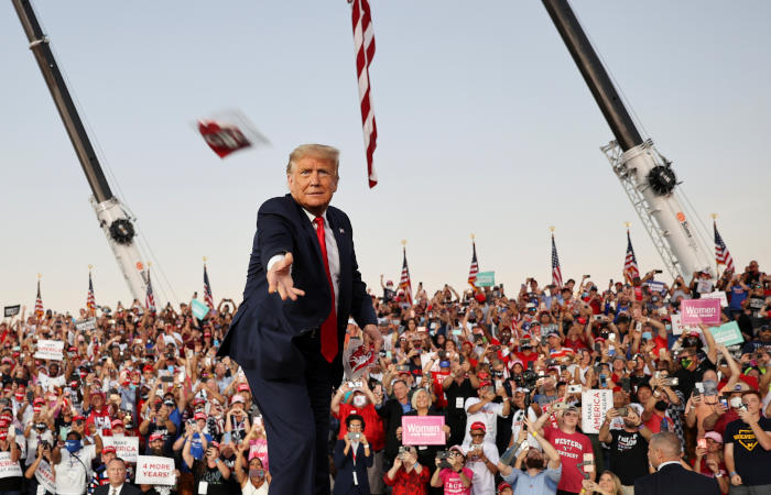 Трамп несколько дней подряд сдал отрицательные тесты на коронавирус