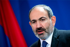 Пашинян признал отступление армянских сил на двух направлениях в Карабахе