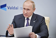 Президент РФ заявил, что "его не колышат" обвинения в его адрес