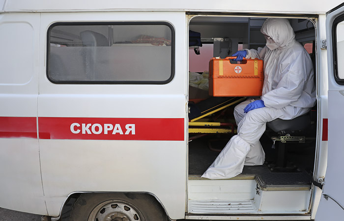 В Омске две скорые привезли больных к Минздраву из-за отказа больниц