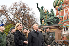 Путину представили обновленную звонницу Спасской башни